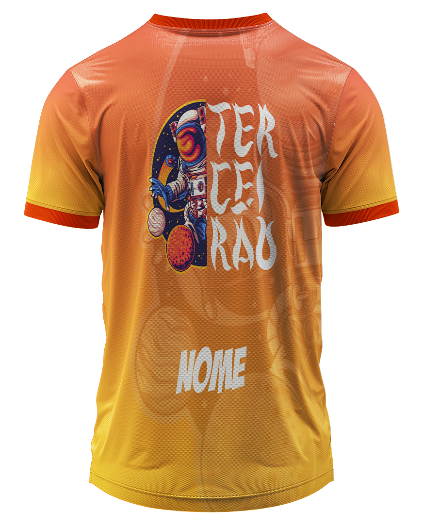 Arte Digital Camisa Terceirão Astronauta no Espaço