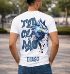 Modelo usando camiseta arte vetor aguia terceirão 2026 costas 