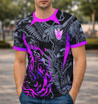 Modelo de frente usando camiseta aguia roxa vetor interclasse